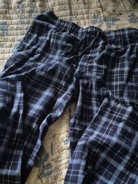 Merona Navy Plaid Fleece Jogger Pants